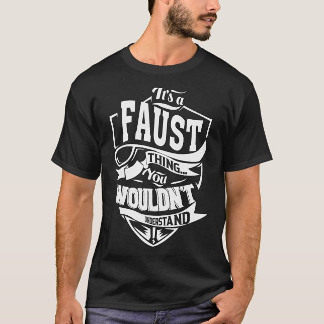 Det är en FAUST Sak T Shirt (Framsida)