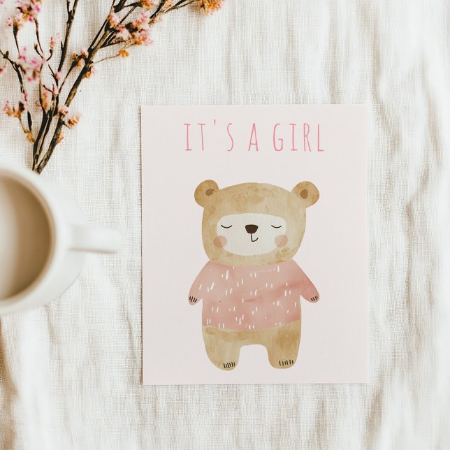 Det är en flicka som sömnig söt Bear Rosa Baby Sho Inbjudningar (Simple pink girl sleepy bear "It's a girl" baby shower invitation card.)