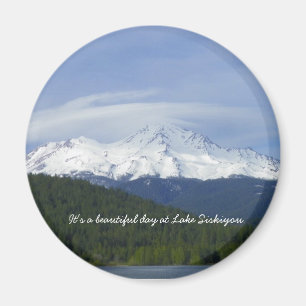 Det är en härlig dag på sjön Siskiyou. Magnet