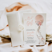 Det är en liten elefant- och pratbubbla babystötar