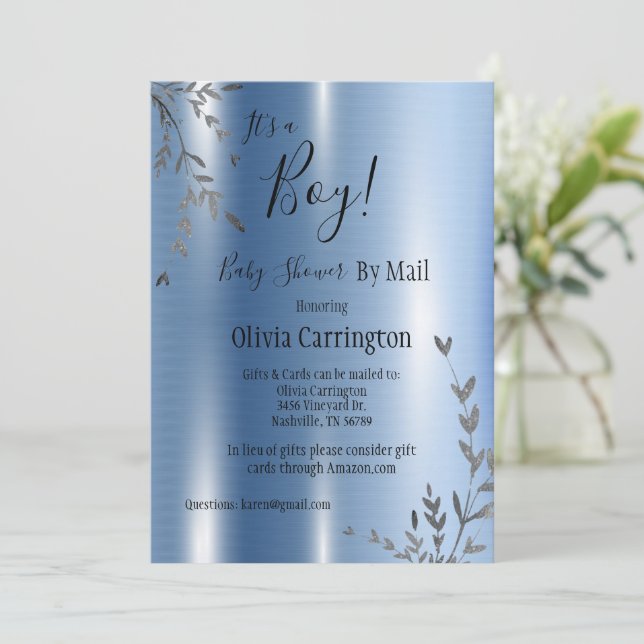 Det är en liten liten skönhetsskuva med post inbjudningar (Stående Fram)