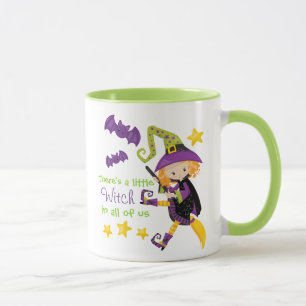 Det är en liten Witch Halloween Mugg
