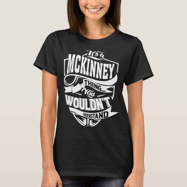 Det är en MCKINNEY Sak T Shirt (Framsida)
