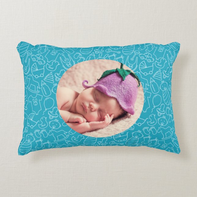 Det är en Personlig av pojkblå babykläder Prydnadskudde (Framsidan)