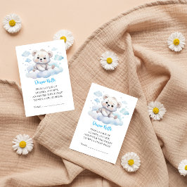 Det är en pojke som väntar tidigt på träskduschen  tilläggskort