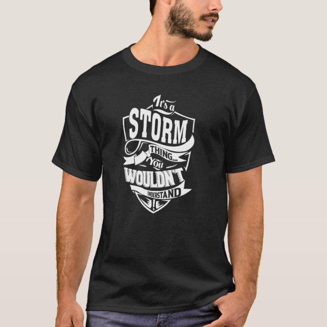 Det är en STORM Sak T Shirt (Framsida)
