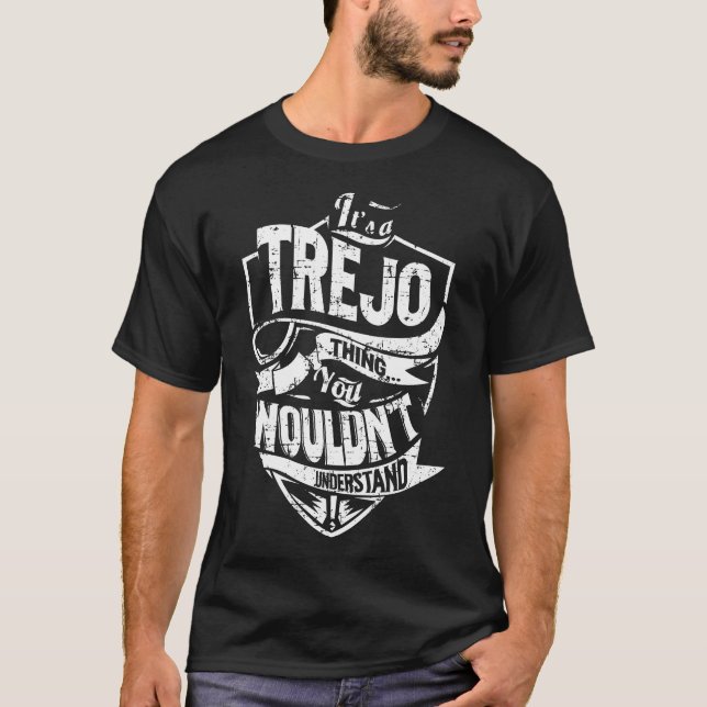 Det är en TREJO Sak T Shirt (Framsida)