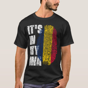 DET ÄR I MIN DNA-Flagga-pojkvän-gåva T Shirt