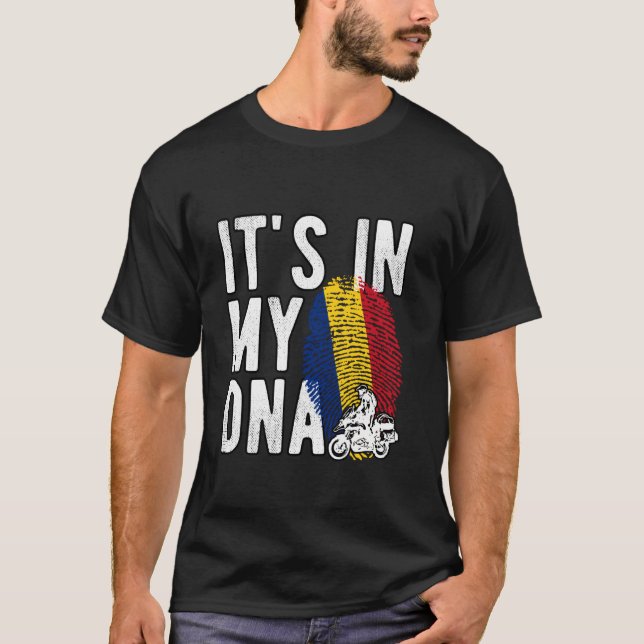 Det är i min DNA-Rumänien Flagga, rumänsk motorcyk T Shirt (Framsida)