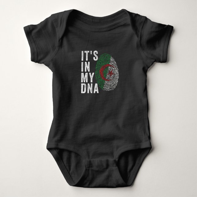 Det är i mitt DNA - Algeriets Flagga T Shirt (Framsida)