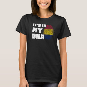 Det är i mitt DNA Chad Flag Fingeravtryck Män Kvin T Shirt