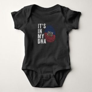 Det är i mitt DNA - Haitis Flagga T Shirt