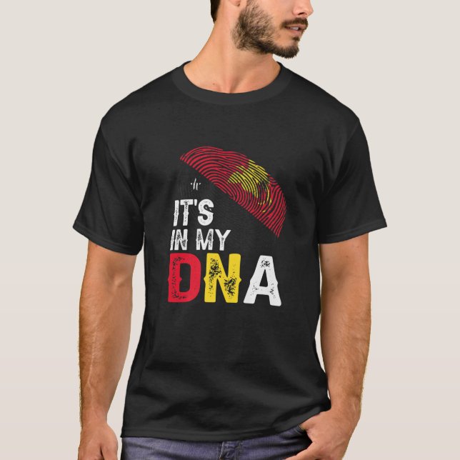Det är i mitt DNA Papua Nya Guinea Flagga Fingerpr T Shirt (Framsida)