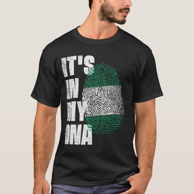 DET ÄR I MY DNA Nigeria Flagga T Shirt (Framsida)