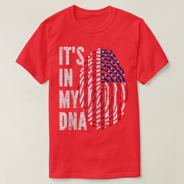 DET ÄR I MY DNA United Stater Flagga American Ragl T Shirt (Design framsida)