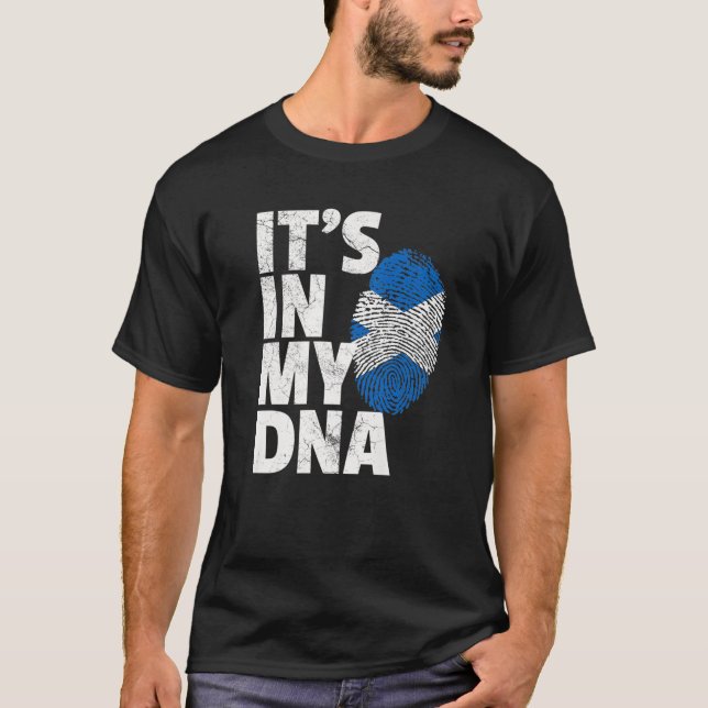 DET ÄR IN MY DNA Scottish Scotland Flagga Officiel T Shirt (Framsida)