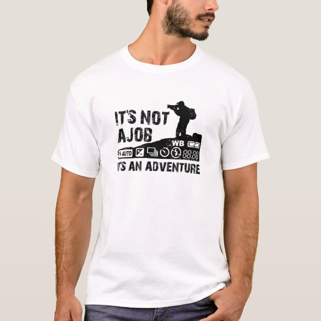 det är inte ett jobb som det är ett äventyr tee shirt (Framsida)