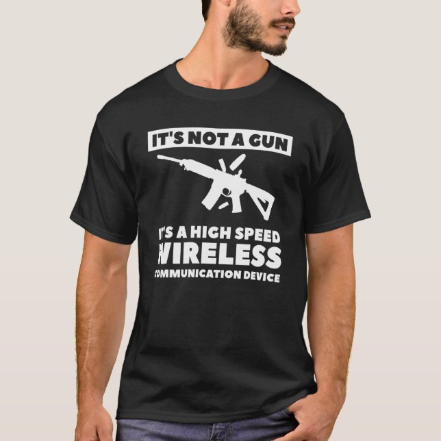 Det är inte ett vapen. Det är ett höghastighetskom T Shirt (Framsida)