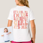 Det är jag som har födelsedag Personligen T Shirt<br><div class="desc">Fira födelsedagsflickans speciella dag med "Det är jag, hej! Jag är Birthday Girl Personlig T-Shirt - en underbar för barn som kärlek söt rosa coral peachy peach stilar! Barnens skjorta är inte bara ett kläder. Det är en påstående biet som gör födelsedagstjuven till party stjärna. Färdfödelsedagstlimmaren lägger till en aning...</div>