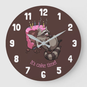 Det är Kaktid! Greedy Raccoon Birthday Cake Stor Klocka