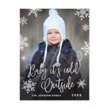 Det är Kall utanför Baby utanför jultomten