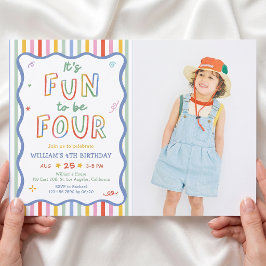 Det är kul att fylla fyra 4-års födelsedagsinbjuda inbjudningar