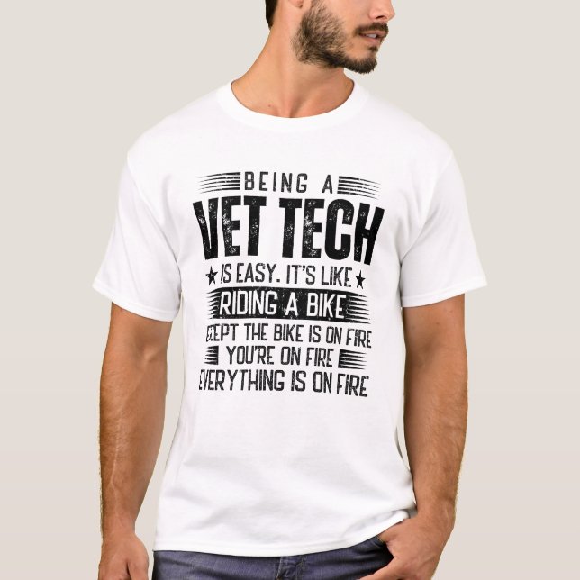 Det är lätt att vara en Vet Tech T Shirt (Framsida)