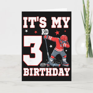 Det är min 3-års födelsedag pojke ishockey dabbar  kort