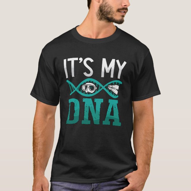 Det är min DNA Spearfish Freediving Dive Freediver T Shirt (Framsida)