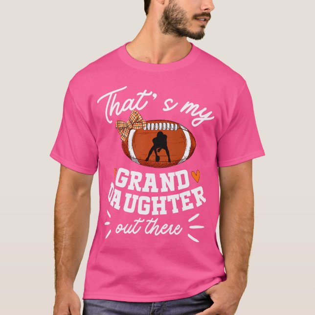 Det är min mordotter där ute, farmor. t shirt (Framsida)