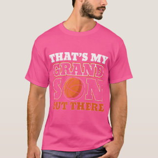 Det är min morson ute på basketboll för mormor t shirt