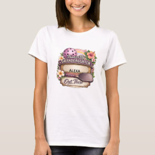 Det är min sondotter där ute Pickleball-presenter T Shirt
