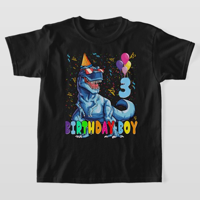 Det är min tredje födelsedag i Party för 3 ögon T Shirt (Laydown)