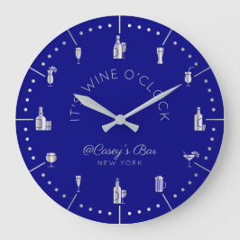 Det är Monogrammed Vin O'Clock Elegant Silver Stor Klocka