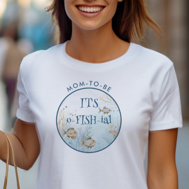 Det är O-fish-ial Mamma att vara under havet T Shirt (Mom to be official tee from the Whale Baby Shower Collection by Darling & May)