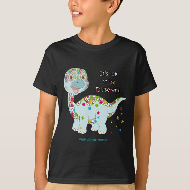 Det är okej att vara annorlunda - giraffe - den 2  t shirt (Framsida)