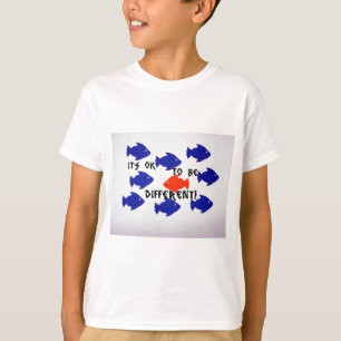 Det är okej att vara annorlunda! t-shirt