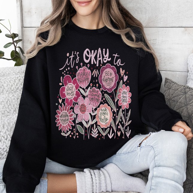 Det är okej att vara boho blommig t shirt (Skapare uppladdad)