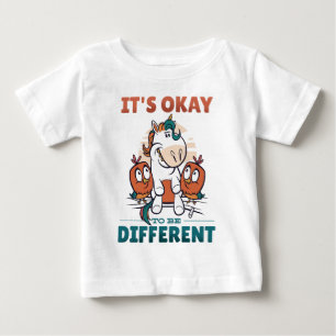 Det är okej att vara en annan inbjudan t shirt