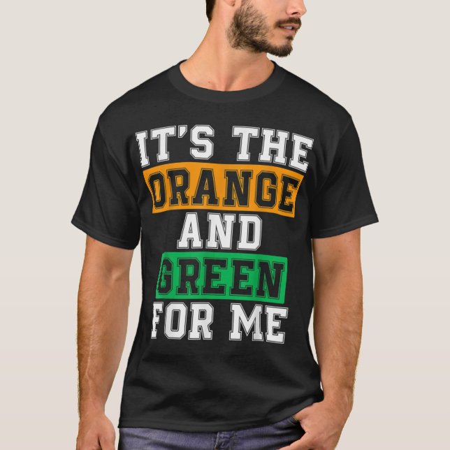 Det är Orangen och Grönten för Roligten. T Shirt (Framsida)