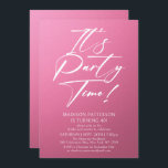 Det är Party-tid, 40:e födelsedag Party enkel Eleg Inbjudningar<br><div class="desc">Det är Party Time 40:e fyrtionde Födelsedagsfesten Simple Elegant Call Inbjudan har en minimalistisk utformning med texten "It's Party Time!" i modern,  vit calligraphy-skripttypografi och personlig nedan med din anpassningsbar på en rosa bakgrund. Du kan ändra det redigerbara teckensnittet stil och färg. Designad av © Evco Studio www.zazzle.com/store/evcostudio</div>