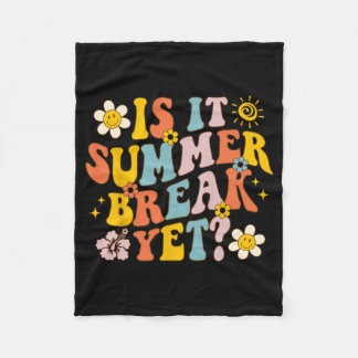 Det är sommaruppehållet än i går, lärare Gro Fleecefilt