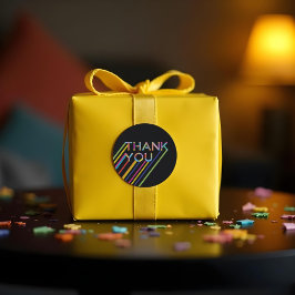 Det är spel på färglös nylaserMärkre Tack Runt Klistermärke