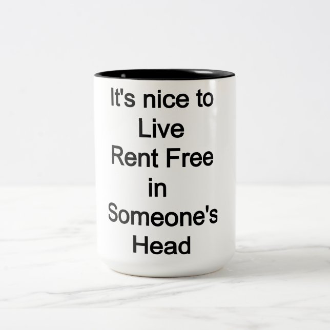 Det är trevligt att bo gratis i någons huvud Två-Tonad mugg (Center)