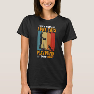 Det är vad jag gör.. Jag tror att katter spelar Pi T Shirt