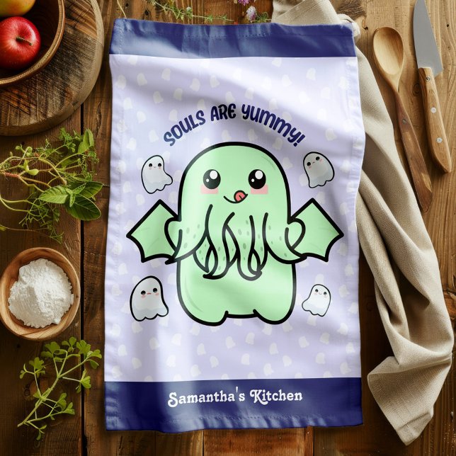 Det är Yummy Cute Cthulhu Kökshandduk (Stay scary, while you’re cooking up spells oops I mean dinner lol. )