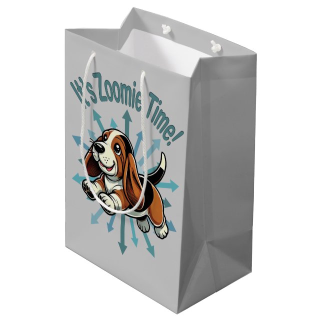 Det är Zoomie Time Basset Hound (Baksidan Vinklad)