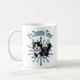 Det är Zoomie Time Cute Black & White Cat Kaffemugg