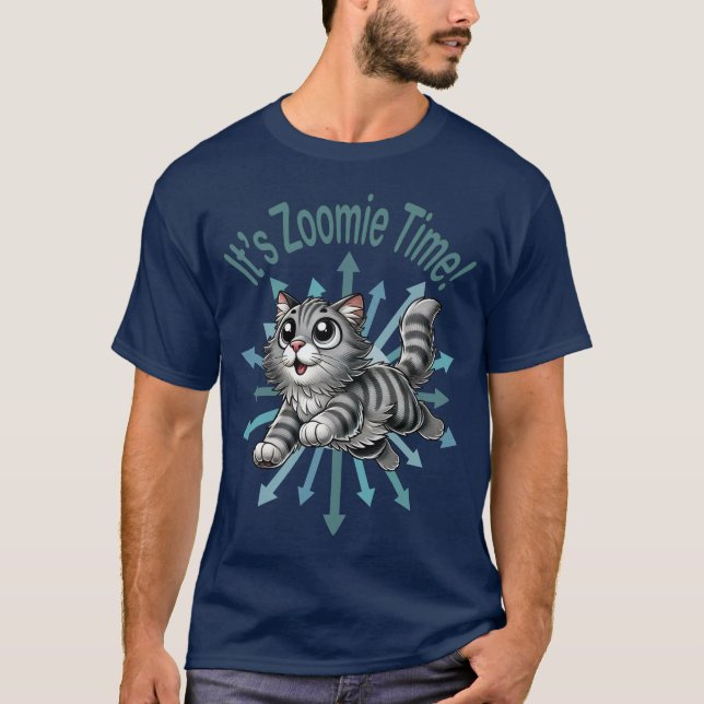 Det är Zoomie Time Grå Randig Katt T Shirt (Framsida)