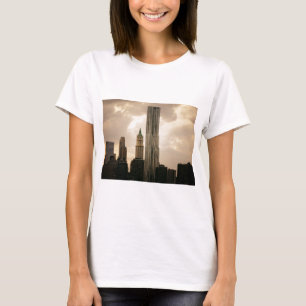Det Beekman torn och den Woolworth byggnaden T-shirt